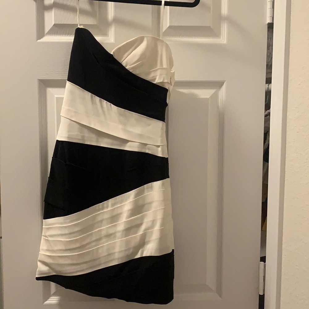 BCBG MAXAZRIA COCKTAIL DRESS TAGS ON